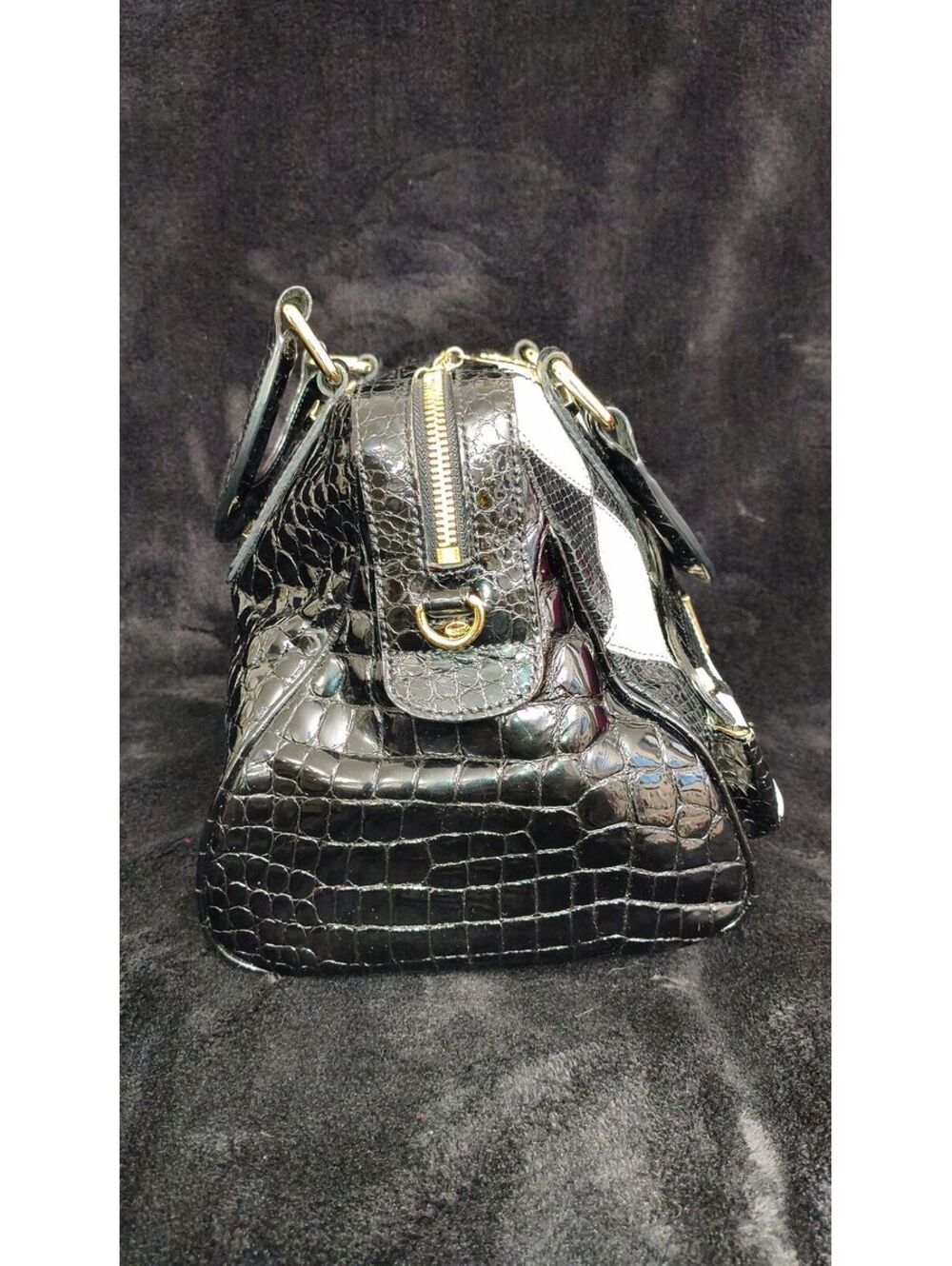 L34. MCM Limited Edition Checkered Patent Leather Bag - Picture 4 of 6